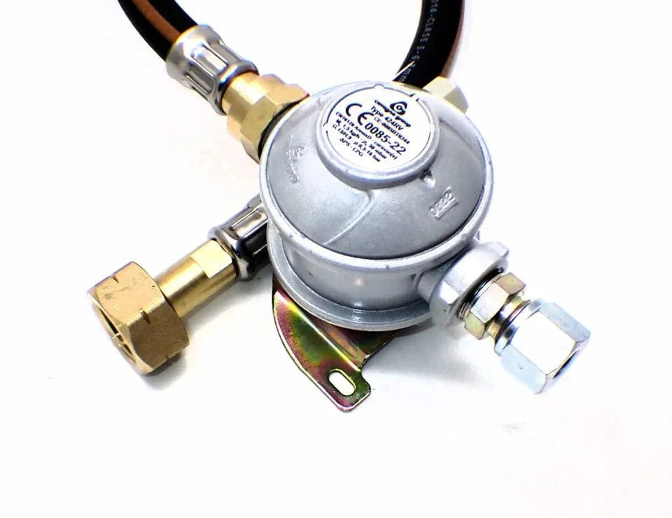 30mbar 10mm Outlet Caravan Regulator 0.5m Pigtail Kit for Calor Gas 4.5kg Blue