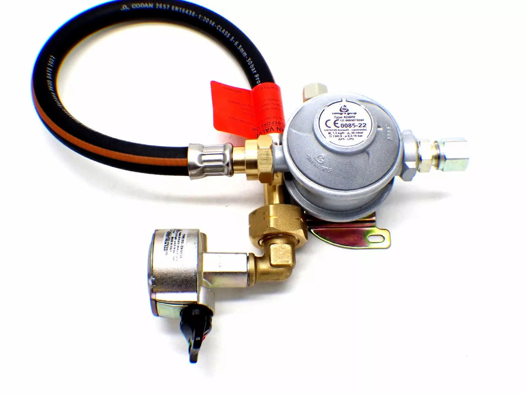 30mbar 10mm Outlet Caravan Regulator 0.5m Pigtail Kit for a Patio Gas Cylinder