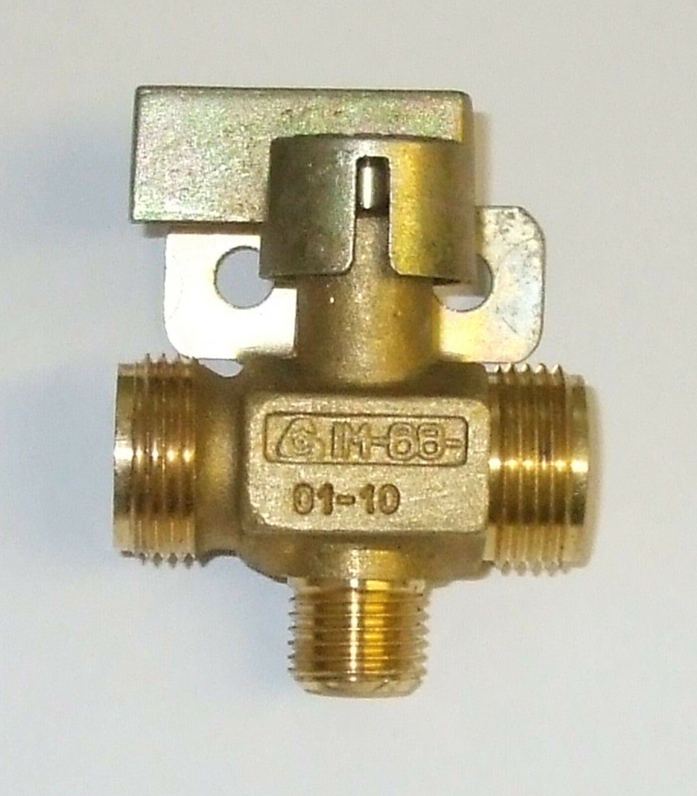 Régulateur à changement manuel de butane et kit de tuyaux 28mbar avec tuyaux