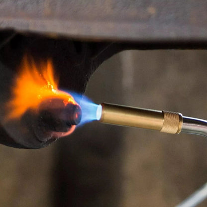 Visual demonstration of Salvus MAPP Gas 400g in use for soldering, brazing, and welding tasks, showcasing its versatility.