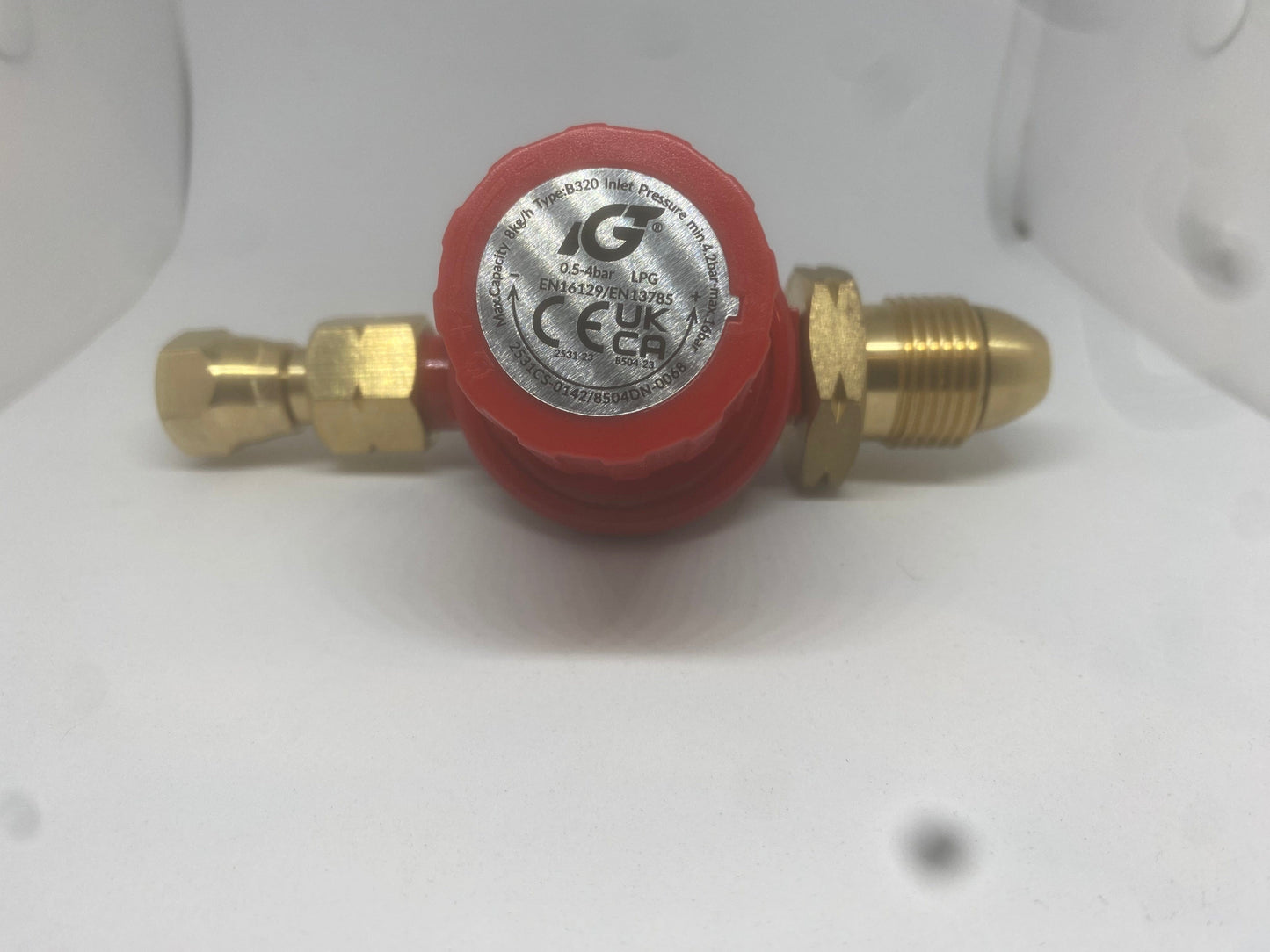 Regulador Propano Alta Presión 4 bar POL regulable x salida 1/4" 8 Kg/hr 